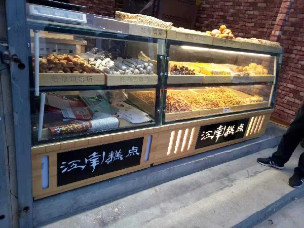 上海食品、糕点、面包展柜案例